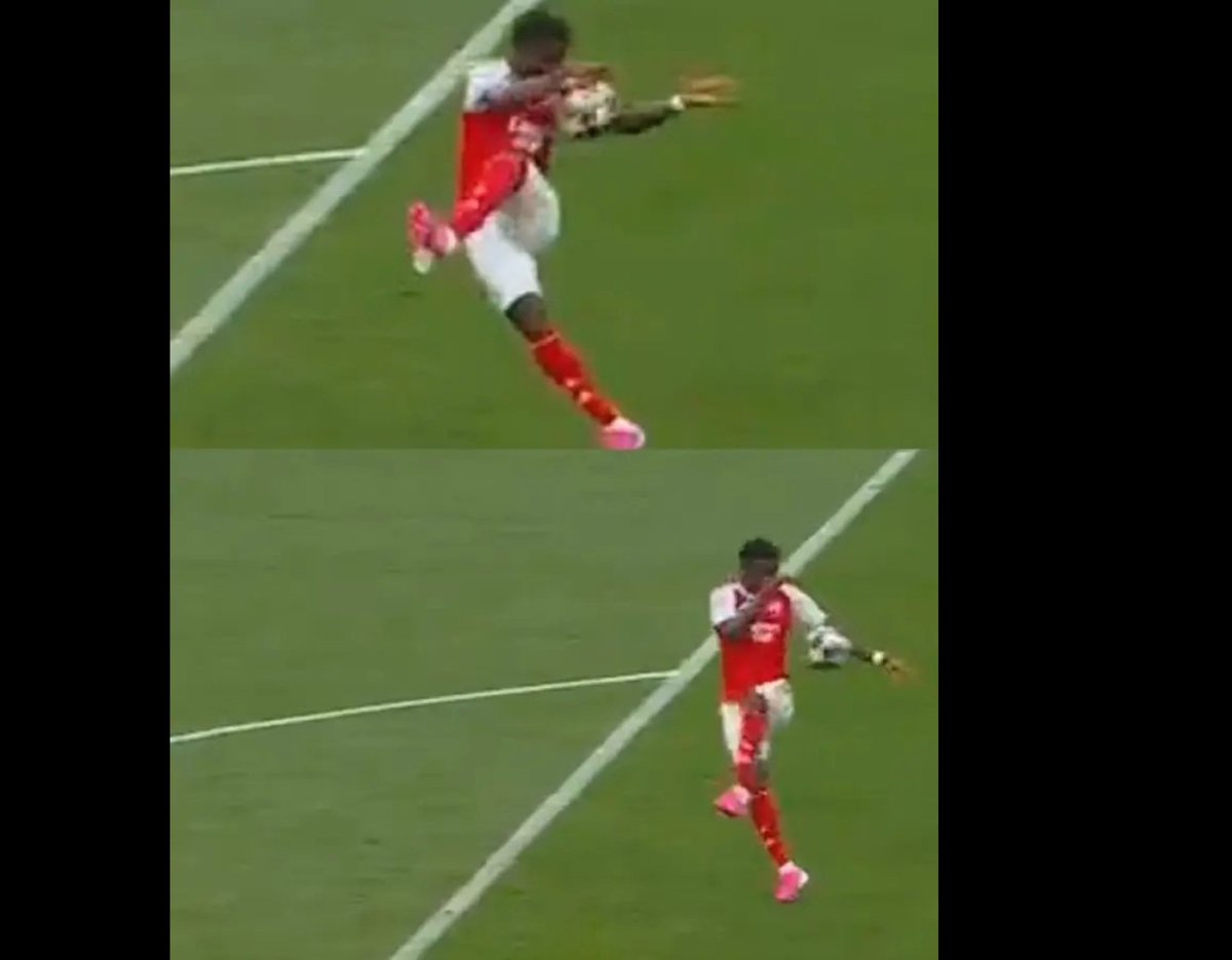 Prem_gt06's tweet photo. @tobyasky Typical arsenal fans crying for a penalty https://t.co/qQxBo9qnO5