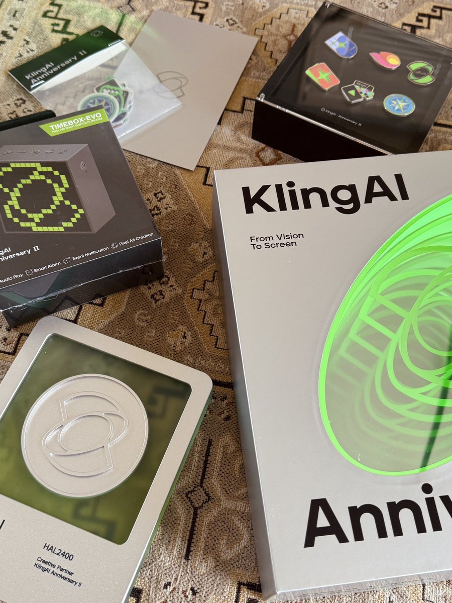HAL2400 | AI Visual Creator tweet media