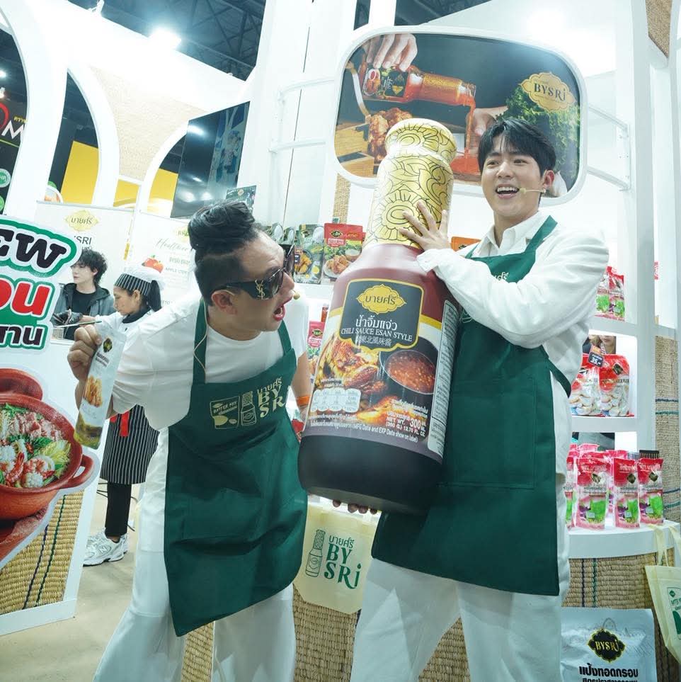 OerJunna's tweet photo. ชอบ event หรือรายการใดๆ ที่น้องแดนกับแม่จูไปด้วยกัน จะมีความสดใส ความสนุก ความอะไรหลายอย่างที่เป็นบรรยากาศเชิงบวกเสมอ สบายตาสบายใจ #น้องแดน #จูดี้ https://t.co/NODyHzjGYq