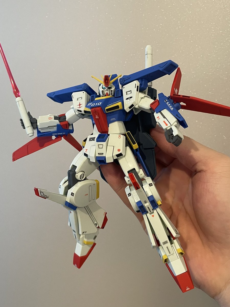 moviefanatic07's tweet photo. できた〜✨
HG ZZガンダム！！！

#ガンプラ https://t.co/LfCoZ1urCl