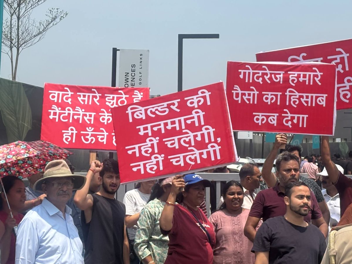 justabhii's tweet photo. Residents of Godrej Golf Links facing High maintenance charges. Poor services. No transparency. No accountability
A big brand name may impress buyers and investors, but residents know the ground reality. Godrej is earning heavily from maintenance funds @GodrejProp @GodrejLiving https://t.co/ZYjN8BwAYl
