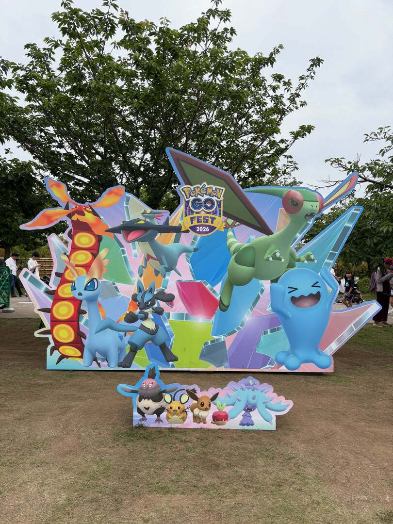 Sou_9's tweet photo. 歩きのイベントにしては今日の気温は暑過ぎ #pokemon #pokemongofest #ポケモン #kuaaina https://t.co/dvPvgKUxp1 https://t.co/76l8cyeZXo
