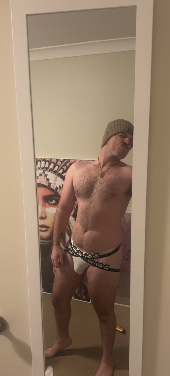 Calsundo's tweet photo. Someone wanna come take these off https://t.co/EFzbXDjsUs