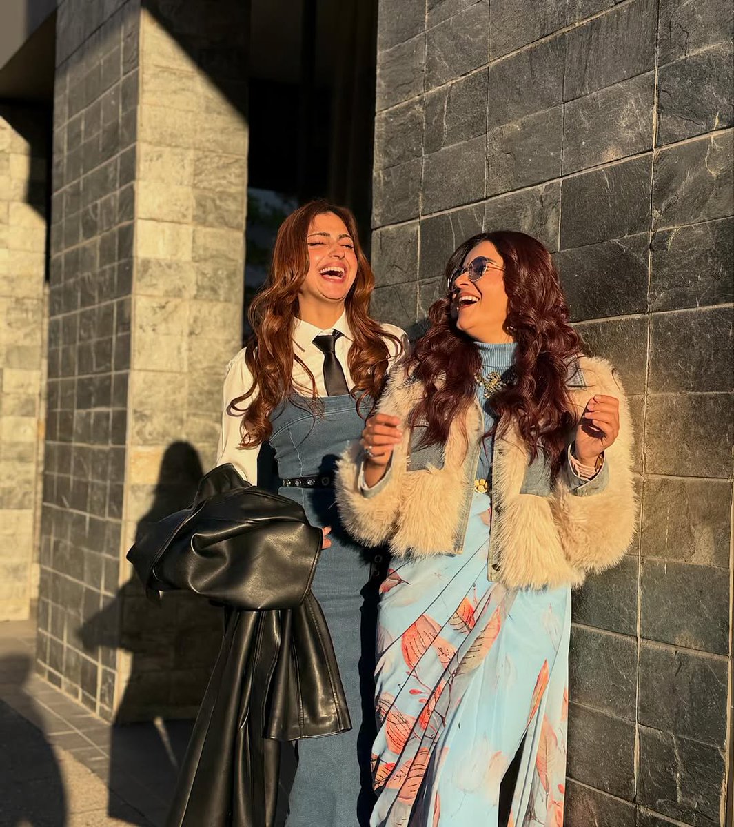 DipankarJo18390's tweet photo. Hana and Rubina’s bond is quietly becoming one of the sweetest parts of this KKK journey ❤️

From candid moments to beautiful pictures together, their warmth and support for each other shine through every time 😇

#FarrhanaBhatt #FarrhanaRebellions
#FarrhanaBhatt𓃵 #KKK15 https://t.co/WKKcSXwX4d