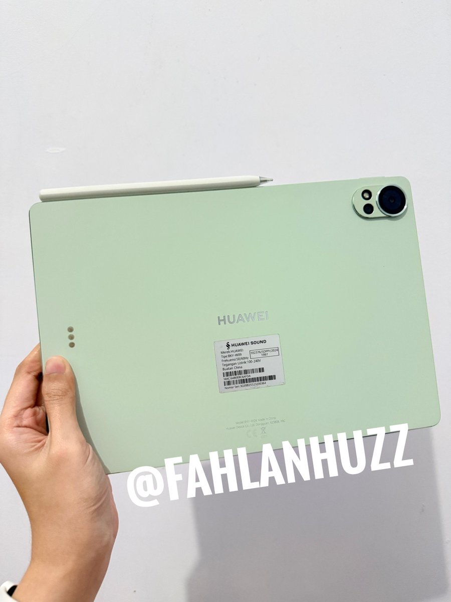 FahlanHuzz's tweet photo. 📢 WTS
Huawei MatePad 12X Green

Price: Rp7,5jt (Nego tipis)
Harga Beli: Rp8,3jt

🔹Kondisi MULUS 100%,
🔹Include: M-Pencil + Keyboard
🔹BONUS: 1 Case Ghibli super estetik
🔹Garansi On ✅

🍃 Alasan jual: Ga Kepake 
📍 COD: Jaksel/Jakpus
📦 Bisa Rekber (Ijo/Oren).
DM for detail🙌🏻 https://t.co/gXOjCWfmpf