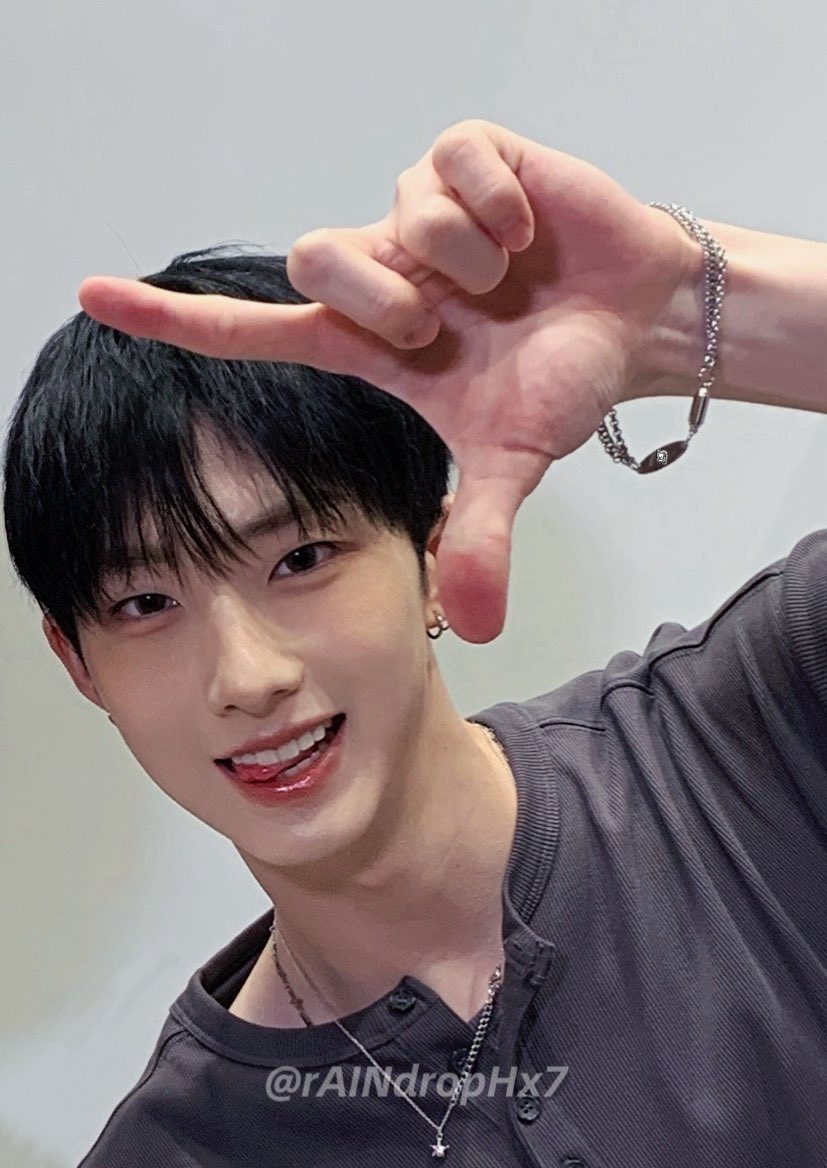 takkipuppy's tweet photo. 진짜 17살로 돌아간 것 같음 https://t.co/BTKjKN11u6