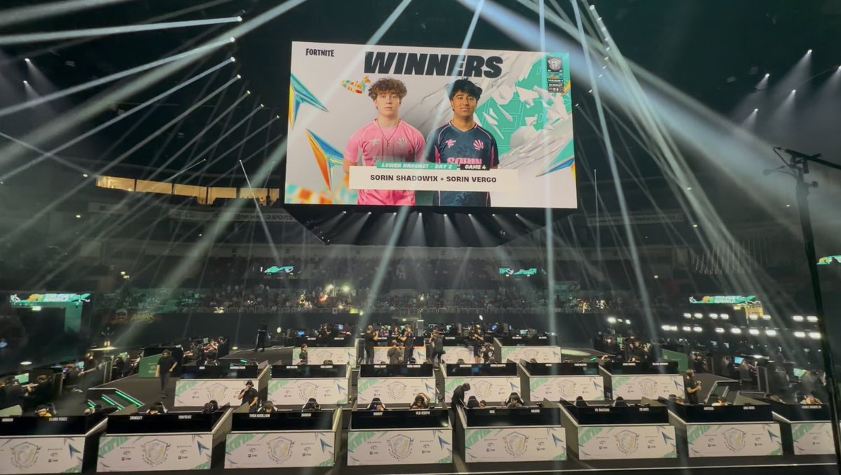 shadowsdadd's tweet photo. Game 4 VR!! 
On to the finals!! https://t.co/bHdPabYx1J