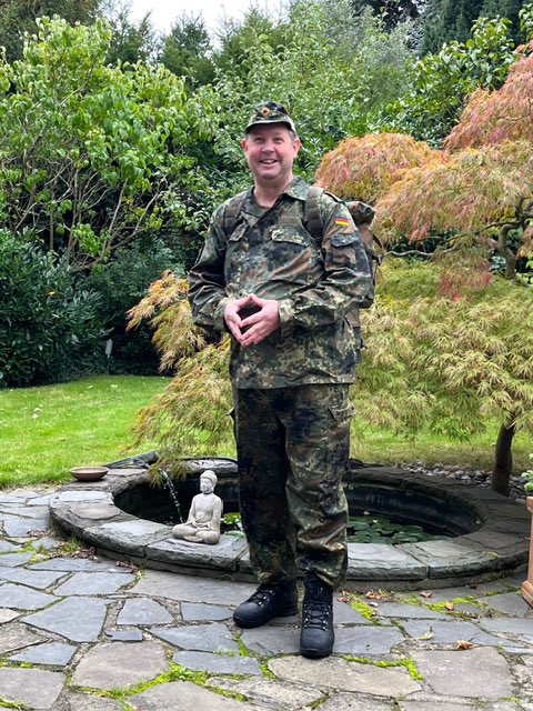 mmueller's tweet photo. Gestern wieder 12 km Leistungsmarsch in unter zwei Stunden mit 15 kg Gepäck! @DieReserve @bundeswehrInfo https://t.co/zXELt2vIZz