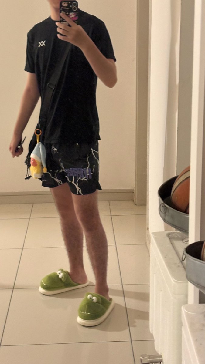 jay0690_'s tweet photo. 明天后天不用上课🤪 https://t.co/kb1eIwootb