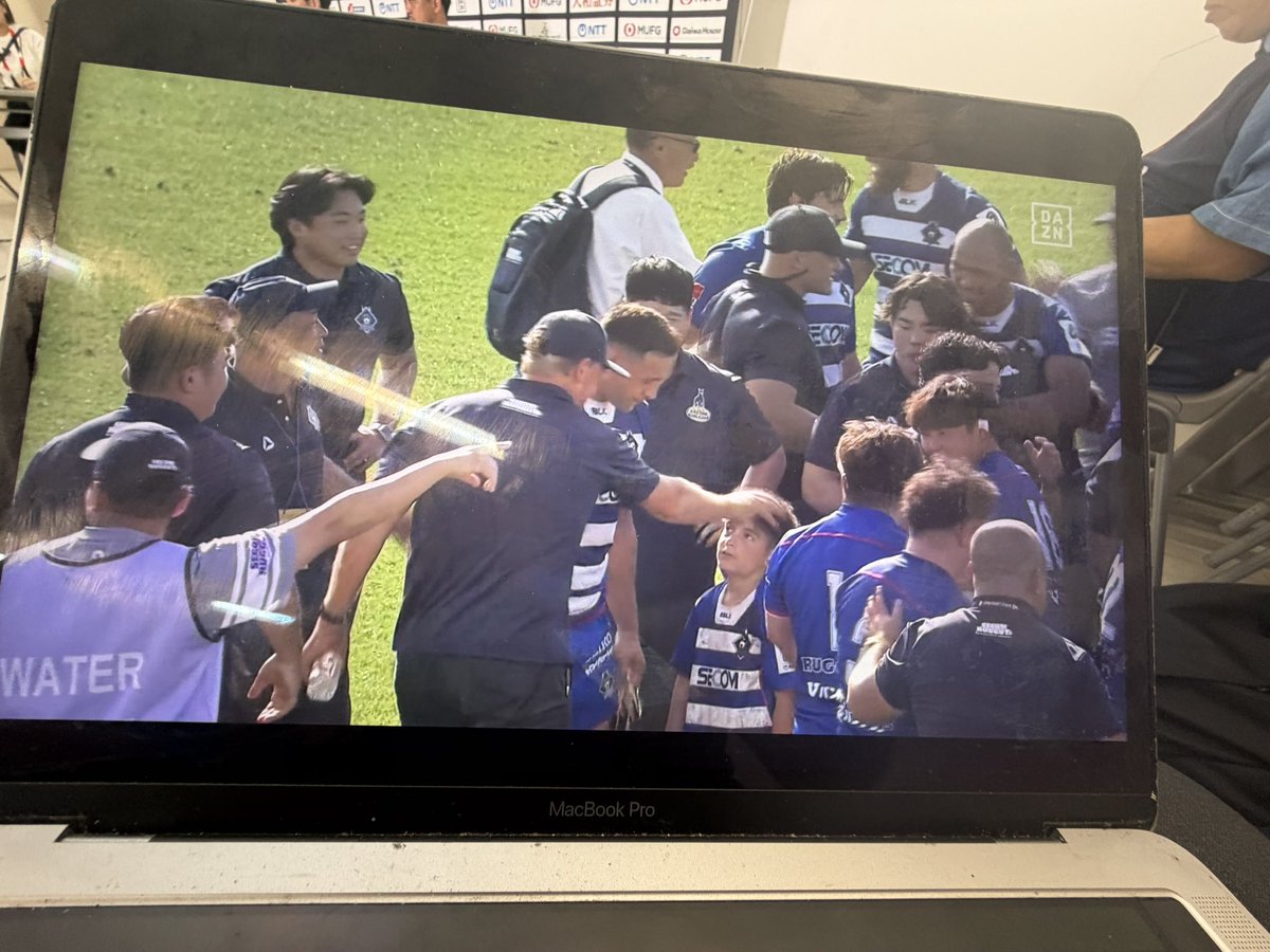 _MarkPickering's tweet photo. Congratulations to ex-Pontypool centre Scott Pierce, a stalwart of the Japanese game, who has led Secom Rugguts to promotion to D2

Toutai Kefu’s Kamaishi Seawaves drop to D3 after losing the two-leg relegation play-off on aggregate 

@RUGGUTs 
#rugbyjp https://t.co/2g1gW9UXif