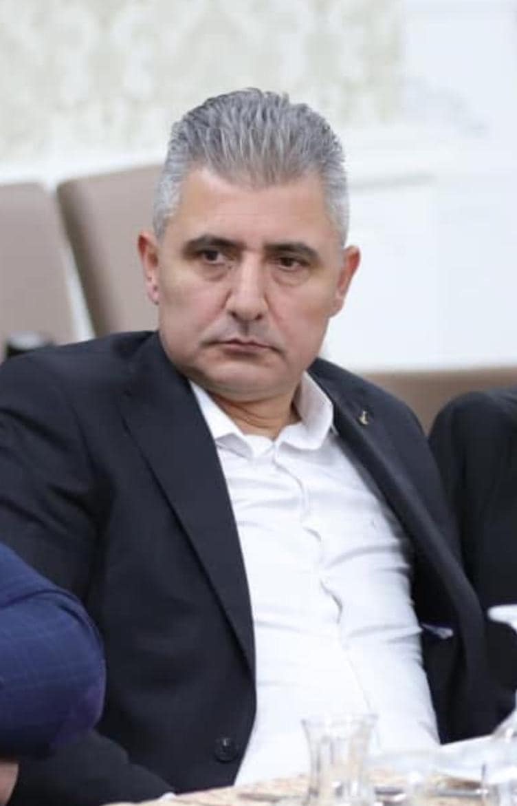 aksarayhabertv's tweet photo. FATİH BATI HAYATINI KAYBETTİ  

Kanal 68'in ortaklarından, yönetim kurulu başkanı Fatih Batı, sabah saatlerinde geçirdiği kalp krizi sonucu hayatını kaybetti.  

Meslektaşımıza Allah'tan rahmet, kederli ailesine başsağlığı dileriz.  
#aksaraytv #aksaray #aksarayhaber #68aksaray https://t.co/tWisWlJmVV