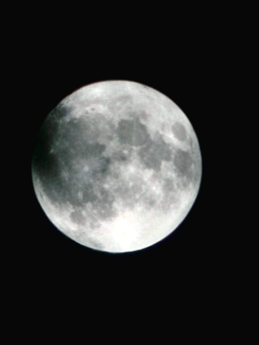 ppsequera's tweet photo. Detenernos un momento y admirar.
#FullMoon 🌚 #MobileAstroPhotograpy 
#Nightsky https://t.co/K1s0ZftOOc