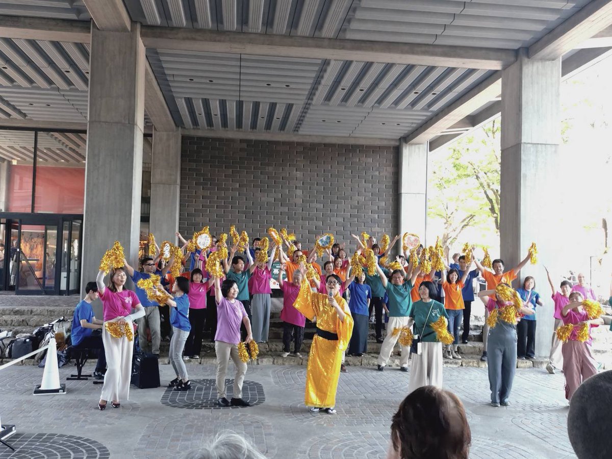 kyotojca's tweet photo. #63京都合唱祭
大盛り上がりのシング・スポット！
混声合唱団京都木曜会によるマツケンサンバⅡ！！ https://t.co/DEM9PD2VE2