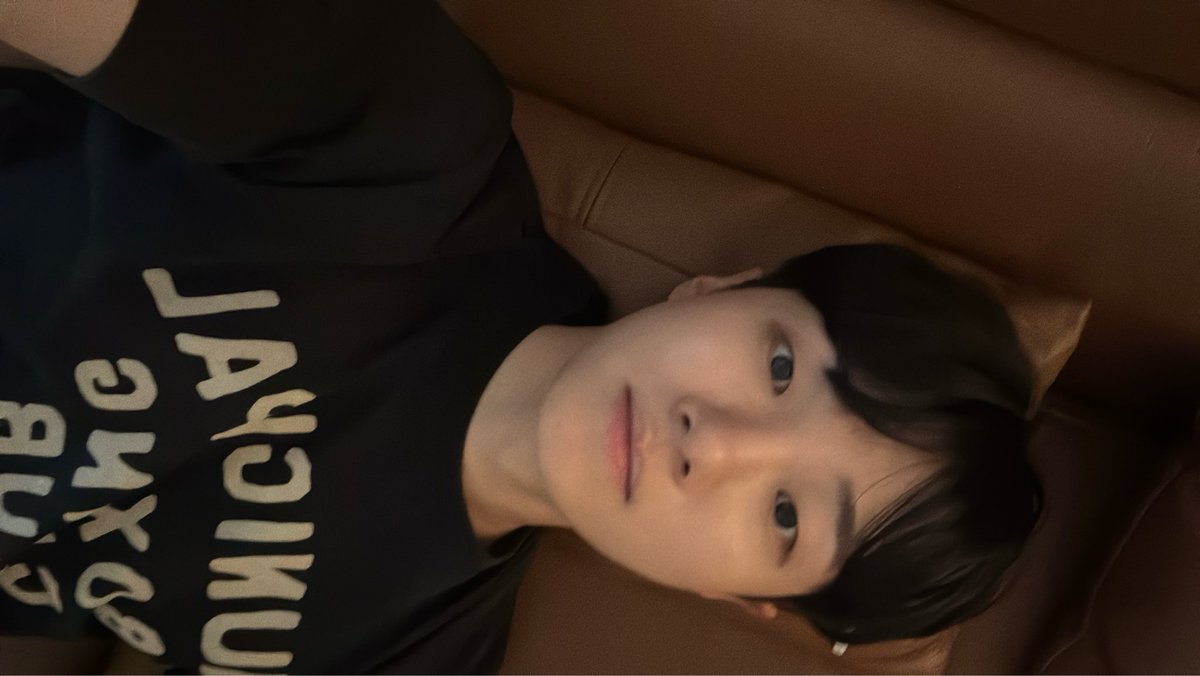 soob1_'s tweet photo. 꺄  오늘 소수빈 얼굴 상타치 🫰🏻🫰🏻 https://t.co/QidLswvz6C