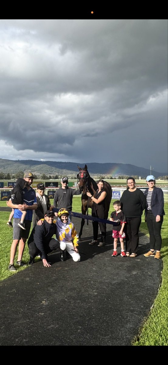 dawson_mac's tweet photo. Yeah the Barry!

Massive thanks to @jrw_racing, couldn't have asked for two better rides past two runs from one of the country kings in Bucko. Onwards and upwards for Spacetime Legend maiden/class1 win at Newcastle to a BM74 on my home track @sconeraceclub 🫶🏻🐎🌈💰 https://t.co/z0BAdVDQOC