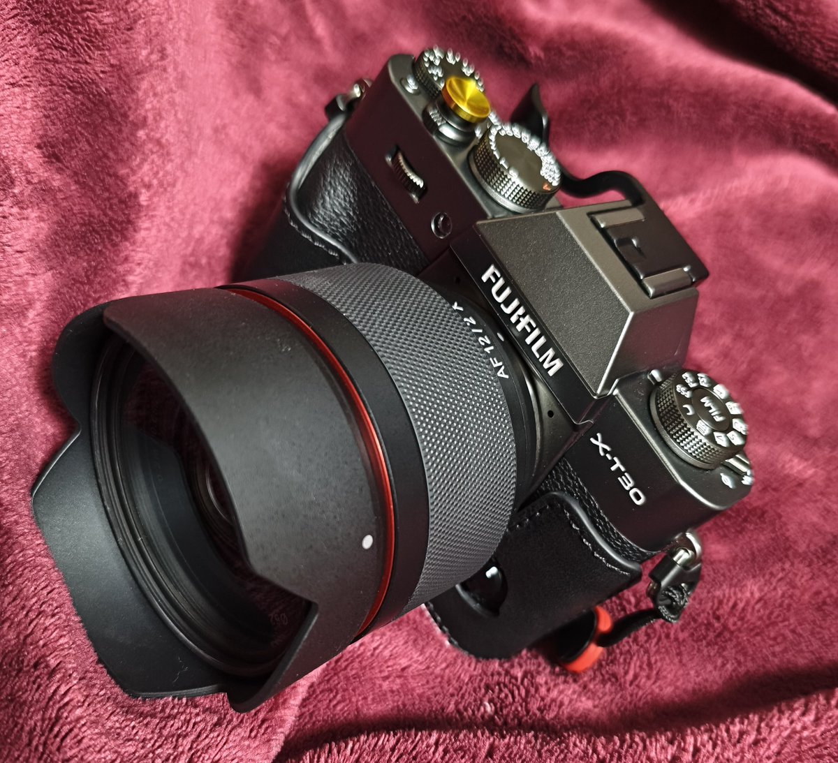 TomoyaOoki's tweet photo. Amazonでめちゃ安かったので、超広角レンズを富士フイルム用に購入📸 https://t.co/S0K28HtEnv