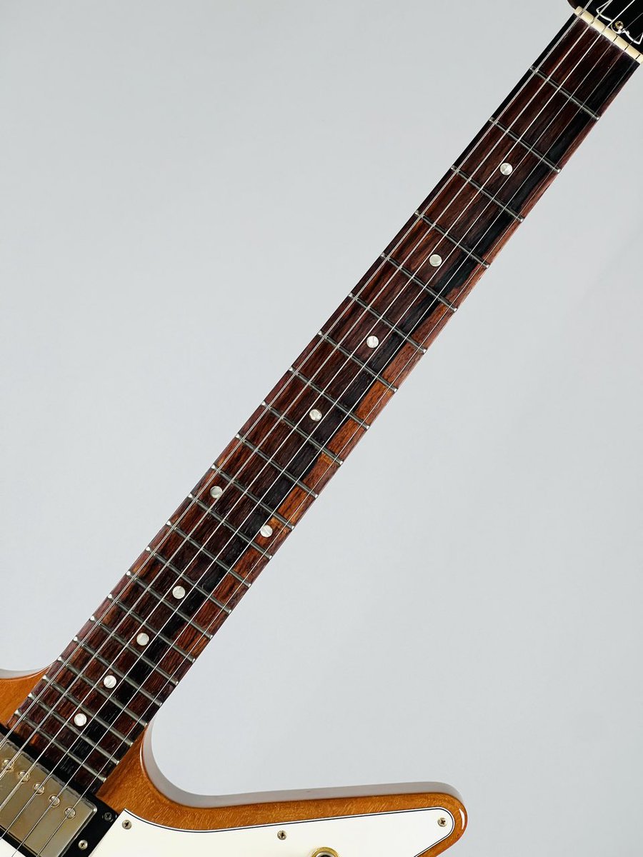 音良し ルックス良し 上質な木材を選定し制作されたGibson USA