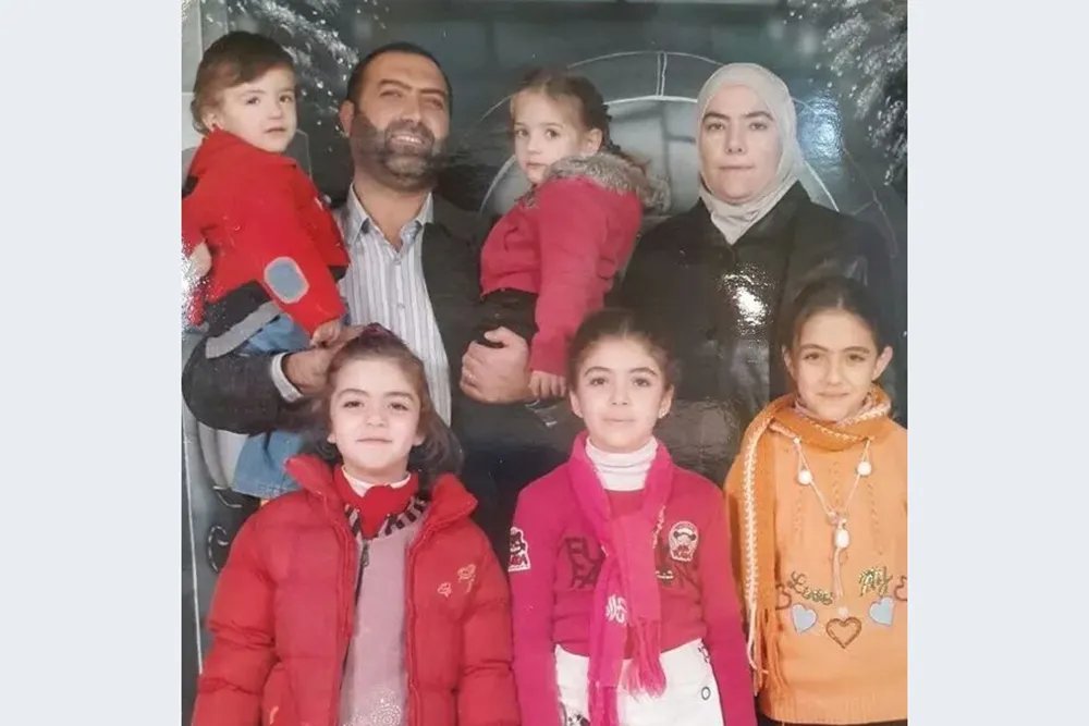 AJEnglish's tweet photo. Syria’s National Commission for Missing Persons (NCMP) says the six children of dentist and former chess champion Rania al‑Abbasi, who disappeared with their parents more than a decade ago under then-President Bashar al-Assad, are likely dead https://t.co/plVekfCuHS https://t.co/Fq7pm0p509