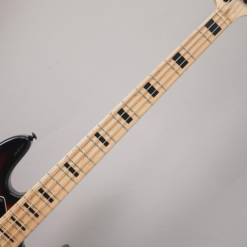 grandeybass_tyo's tweet photo. 【商品情報】
#BLACKSMOKER
Urbanite Series Beta J4 EX (2 Tone Sunburst/Block Inlay)

わざとらしいアクティブ感が全くなく、芯が太くウォームなサウンドでアクティブ楽器に苦手意識がある方にも自信をもってオススメできる一本です✨

🔻商品詳細はコチラ🔻
https://t.co/5f0bRQbZLi https://t.co/UwvDPKwN14