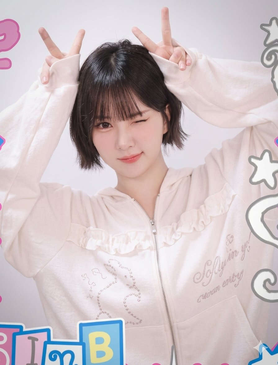 eunhasbeloved's tweet photo. she's so tiny and cute i can't.. https://t.co/GNSJJcgDz1