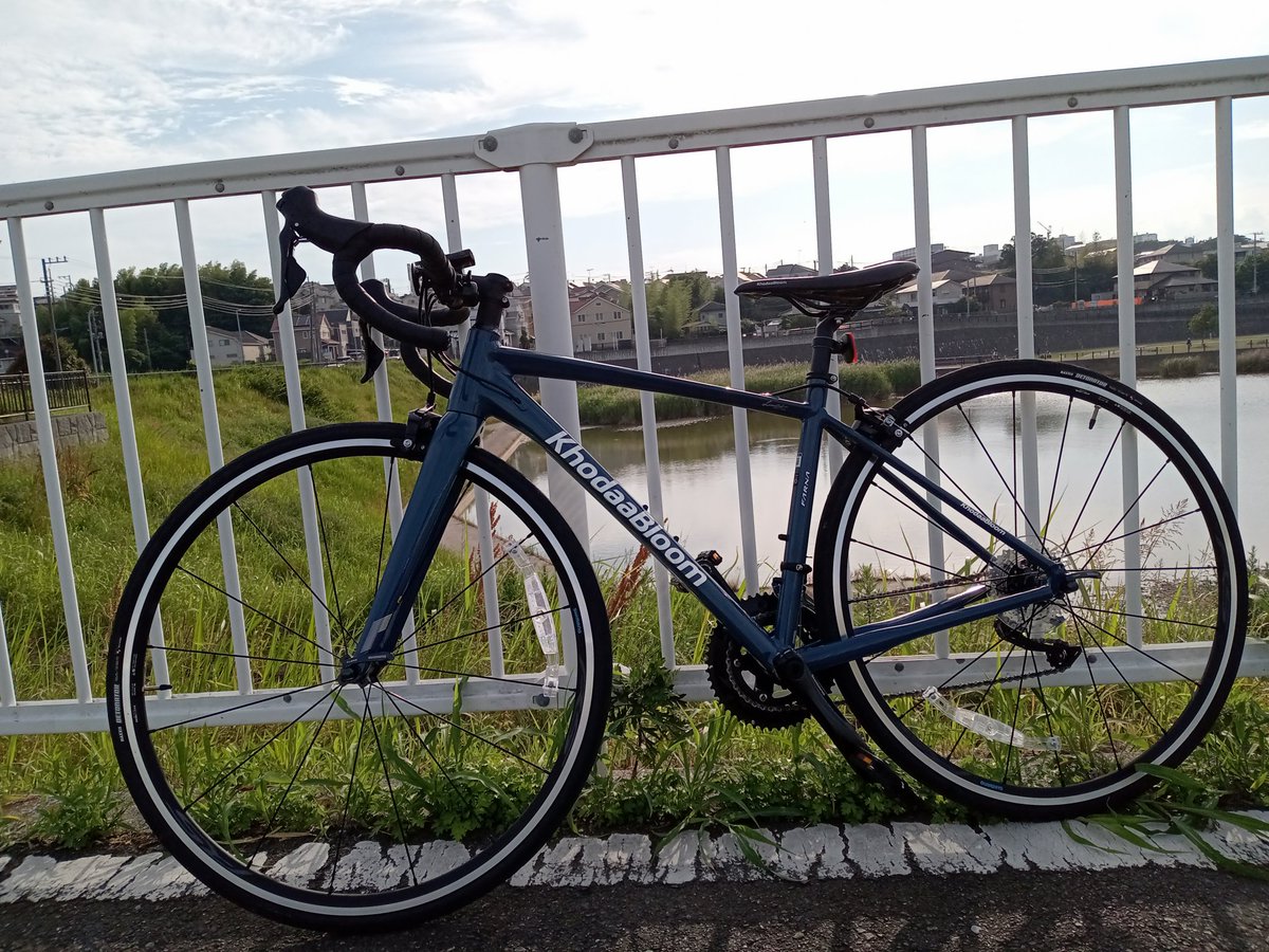 Ache0906's tweet photo. ロードバイクを仕入れて試走。江ノ島、鎌倉ライドももうだいぶ慣れてきた🚴 https://t.co/2ktGUnhchW