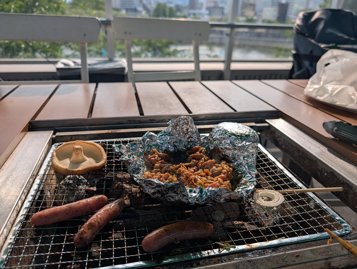 r_pelompa's tweet photo. 良い天気🍖 https://t.co/YiUYv88ats