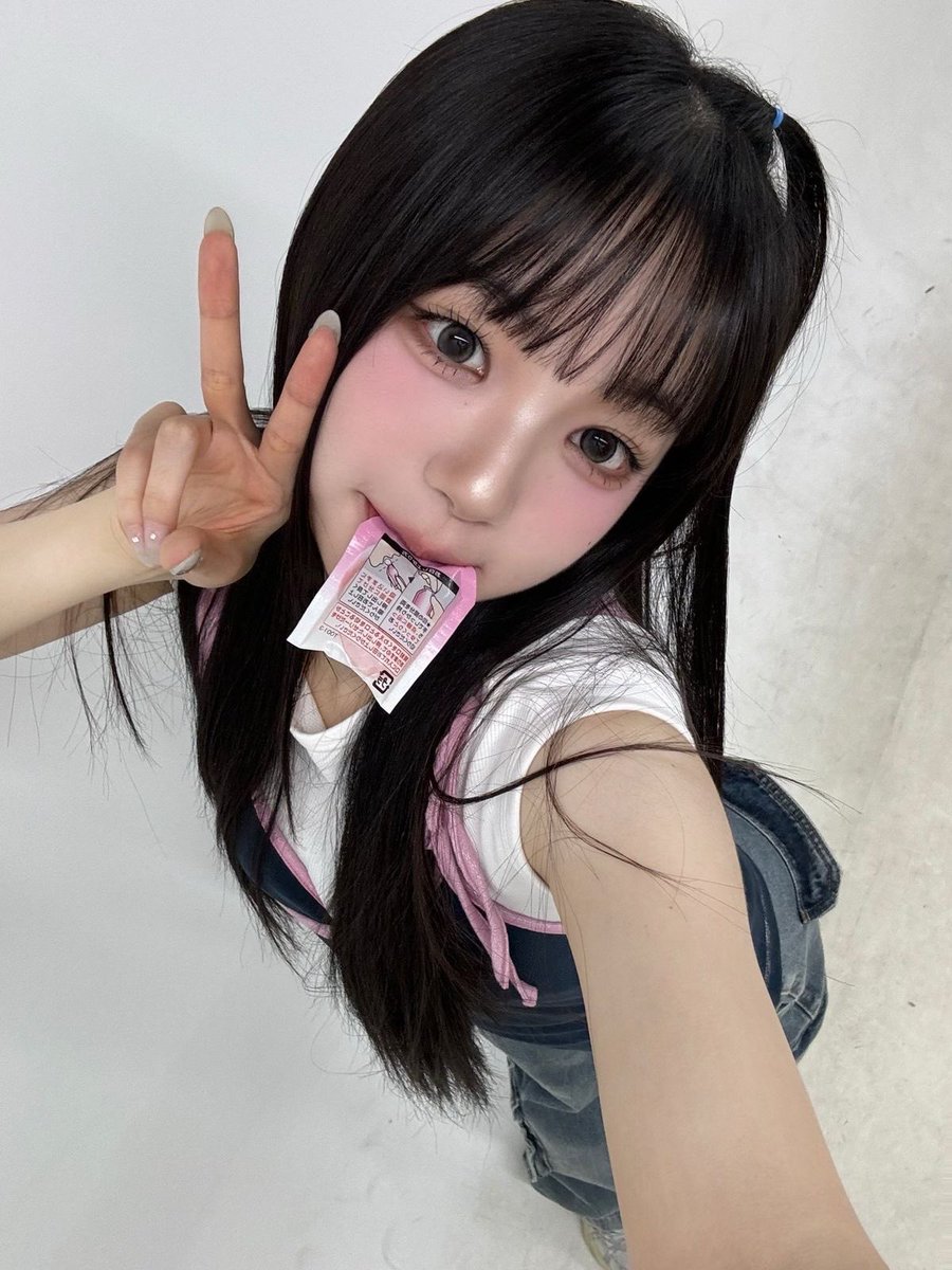 092312l2's tweet photo. 他界隈ゴメンなさいって感じだけどマジでトエスのチェウォン素質ありますこの子
肌の色なんてメイク次第でﾅﾝﾄﾃﾞﾓﾅﾙﾖー‼️ https://t.co/AO4XNz4PHx