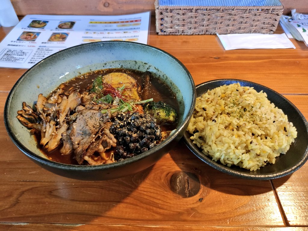 okhotsk_tokkari's tweet photo. 牛バラと舞茸のカリー
黒千石納豆追加
札幌　スープカリー凪

…毎日黒千石豆食べてる貴ガスw https://t.co/EZVrTANyQV