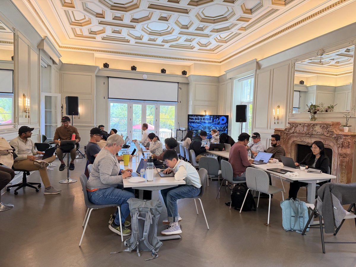fastisslow_007's tweet photo. First time to AGI house with three surprise:
1. Meet Sergey 
2. Win Hackathon 
3. Meet incredible people 
@agihouse_org @GoogleDeepMind https://t.co/ke0ZRHNWmK