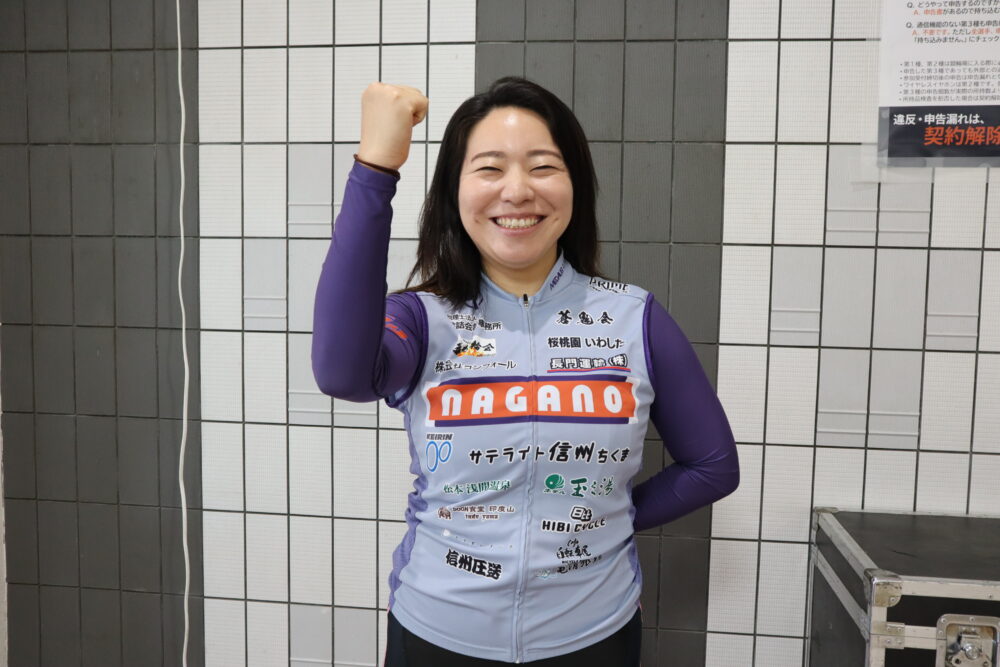 keirin_web's tweet photo. 直送！競輪場便り from 久留米競輪場　　

＃黒河内由実（長野110期）

大けがを成長の力に変える

https://t.co/qFe5Oy1oPS https://t.co/0SThVnmm36