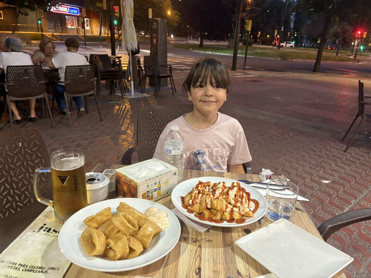 AlbertoPlazaSeb's tweet photo. Estupenda tarde/noche con Isabel. Más de 4 horas solos y… ! Sin discutir ! 🥰🤣 https://t.co/7iKAw2QKmh