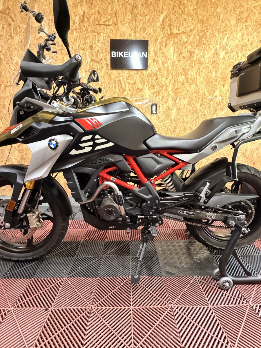 bikelean's tweet photo. G310GSのお客様でセミガラスコーティングさせて頂きました🫧

わざわざ北区からのご来店誠にありがとうございました🙇

https://t.co/S1AUuWJ6JQ
https://t.co/MwCFCmpK4F…
#bikelean #バイクリーン #洗車 #バイク洗車 #バイク洗車専門店 #バイク洗車場 #富士見市 #バイク好きと繋がりたい #バイク乗りと繋がりたい  #flhx #xl883 #z1100 #g310gs