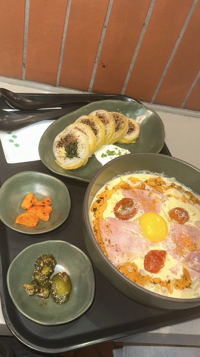 셔농 tweet media