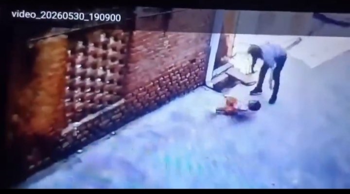AmbedkariteLM's tweet photo. Brahmin Jitendra Pathak wanted to marry the child's mother, but the mother refused the marriage and said that “I cannot marry because of my child.” Angered by this, Pathak brutally murdered the 2-year-old innocent child. https://t.co/TqYGttNRao