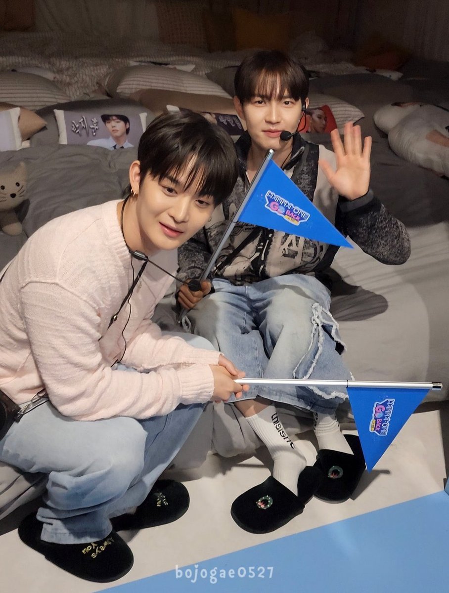 nnyu_i1's tweet photo. 260522 배진영 <<은 뭘까……미남수준ㄹㅈㄷ https://t.co/A9hxRSgVDh