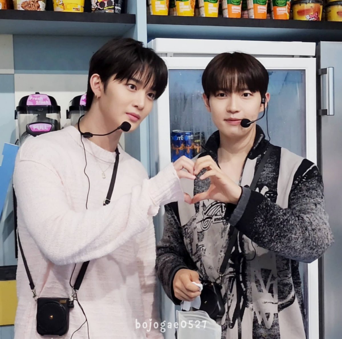 nnyu_i1's tweet photo. 260522 배진영 <<은 뭘까……미남수준ㄹㅈㄷ https://t.co/A9hxRSgVDh