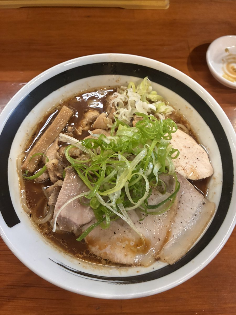 kae6247's tweet photo. 本日の現場①
久々塚本でラーメン🍜
「人と夢」 https://t.co/EibnKHeQTW