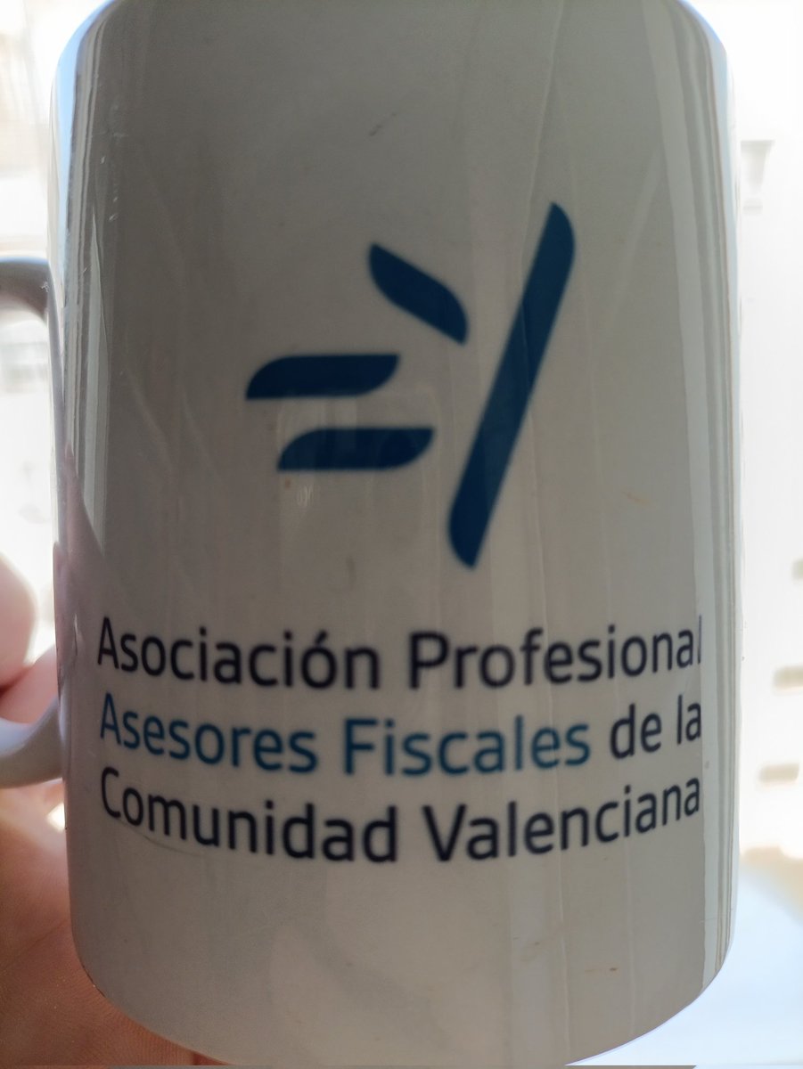 jaime_srr's tweet photo. Esta taza tiene un plot twist que ya quisiera Shyamalan. https://t.co/ikbjQ90A7P