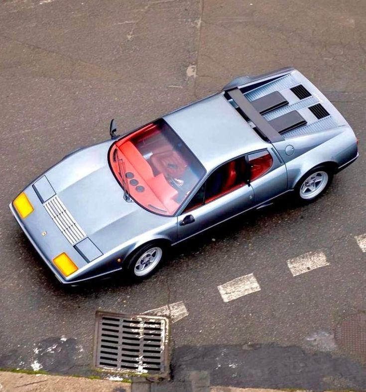 Retromania4ever's tweet photo. ✅⬜🟥 1980 #Ferrari 512BB https://t.co/oVQvnD4KlQ