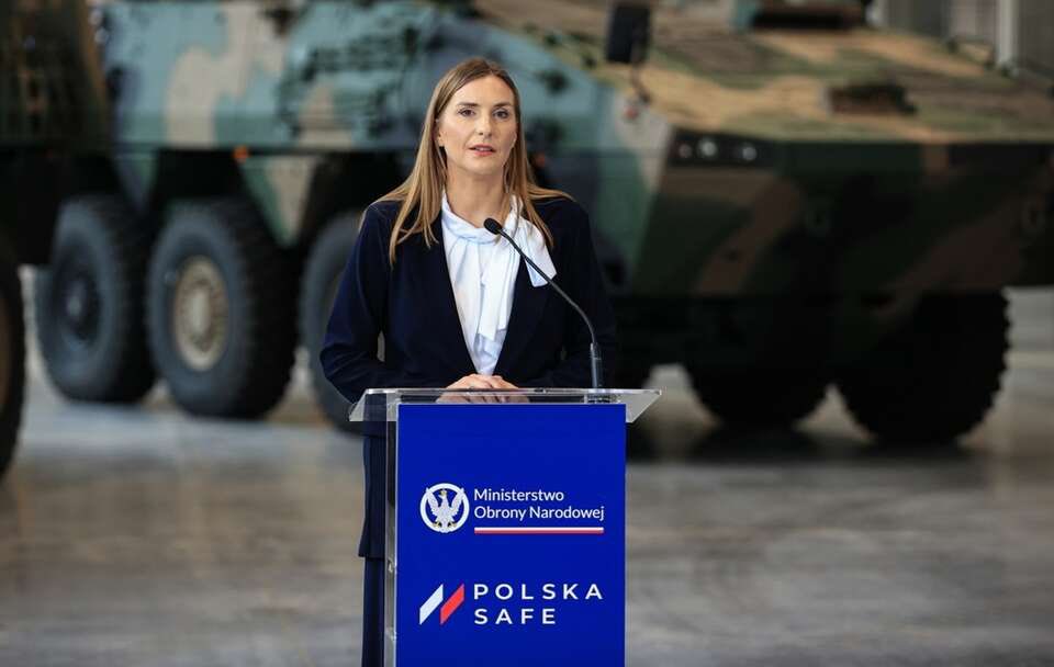 Lola-Anna tweet media