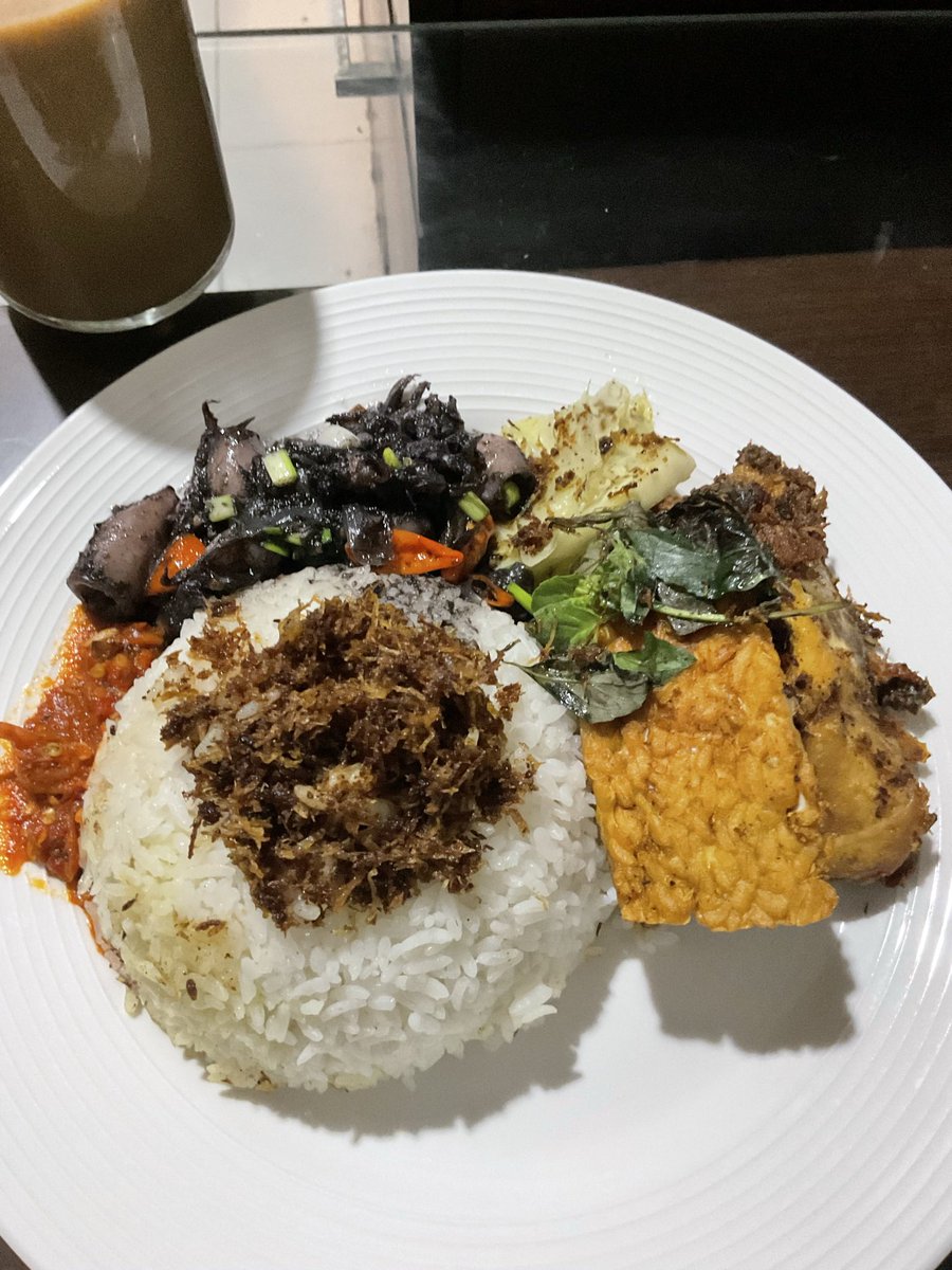 tasyeeew's tweet photo. @FOOD_FESS https://t.co/dx68aUXqUn
