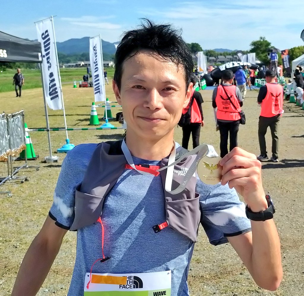 RunningYassan's tweet photo. 奈良ウルトラマラソン完走🏃💨

後半の激坂で脚ヘロヘロで歩きまくり💦💦
最後は暑かったー😵

存分に楽しましてもらいました😊
運営スタッフさんやボランティアさん、沿道の応援してくれた人、ランナーの方々、ありがとうございました🙇

さー、新幹線で打ち上げ🍺

#奈良ウルトラマラソン https://t.co/CkIGSNP0cz