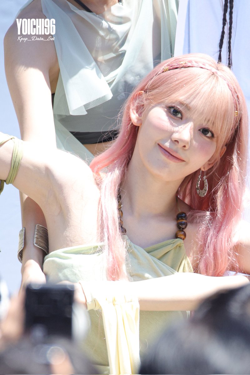 kpop_data_set's tweet photo. 260530 Sakura at Mini Fan Meeting

Load in 4K | Full Set in Reply 

#SAKURA #사쿠라 #宮脇咲良
#LE_SSERAFIM #르세라핌 #ルセラフィム https://t.co/rgPC5cE0Sd