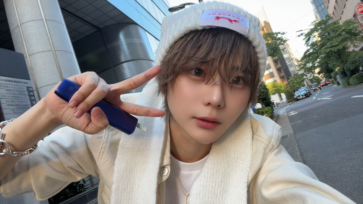 tsuki_onemuri's tweet photo. この格好でどこ行こっか?! https://t.co/tbNIq7UWhk