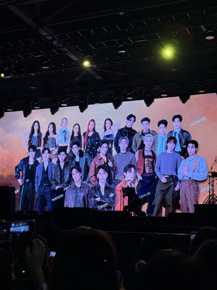zenith_lp's tweet photo. พร้อมแล้วววว ว 

JASPER DIRECT OUR MUSICONSG

#GMMTVMUSICONSINGAPOREDAY2 https://t.co/lROQ4ECOaa
