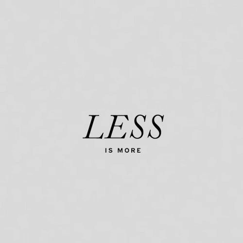 FDefrankioso's tweet photo. «Less is more.
Quando togli tutto, anche gli abiti, resti solo tu.
Nuda, vera, essenziale.
Ed è proprio lì, nella tua pelle scoperta, che finalmente appartieni.» https://t.co/nrEmpKXmzD