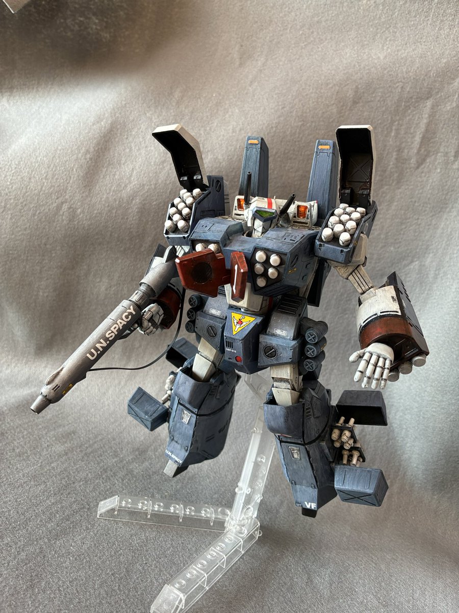 ichamon110's tweet photo. ●作品名
ボックスアート風アーマードバルキリー

●作品アピールポイント
ハセガワのアーマードバルキリーをボックスアート風にラッカー筆塗り塗装で仕上げました。

#マクロスモデラーズ応募 https://t.co/Ola3XDwX4h