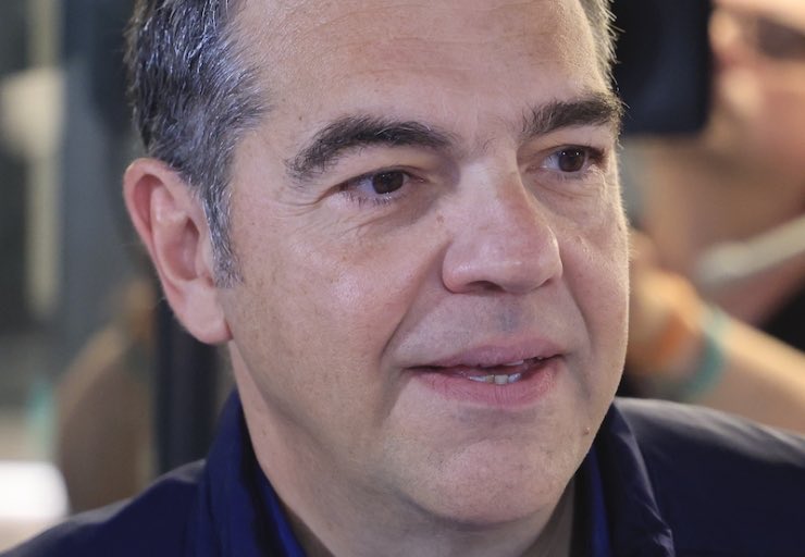 chappilot1's tweet photo. Πονηρός ο Ζηκος 5 εκπροσώπους να καλύπτει καθημερινά όλα τα ΜΜΕ https://t.co/DeBiacvb7Q