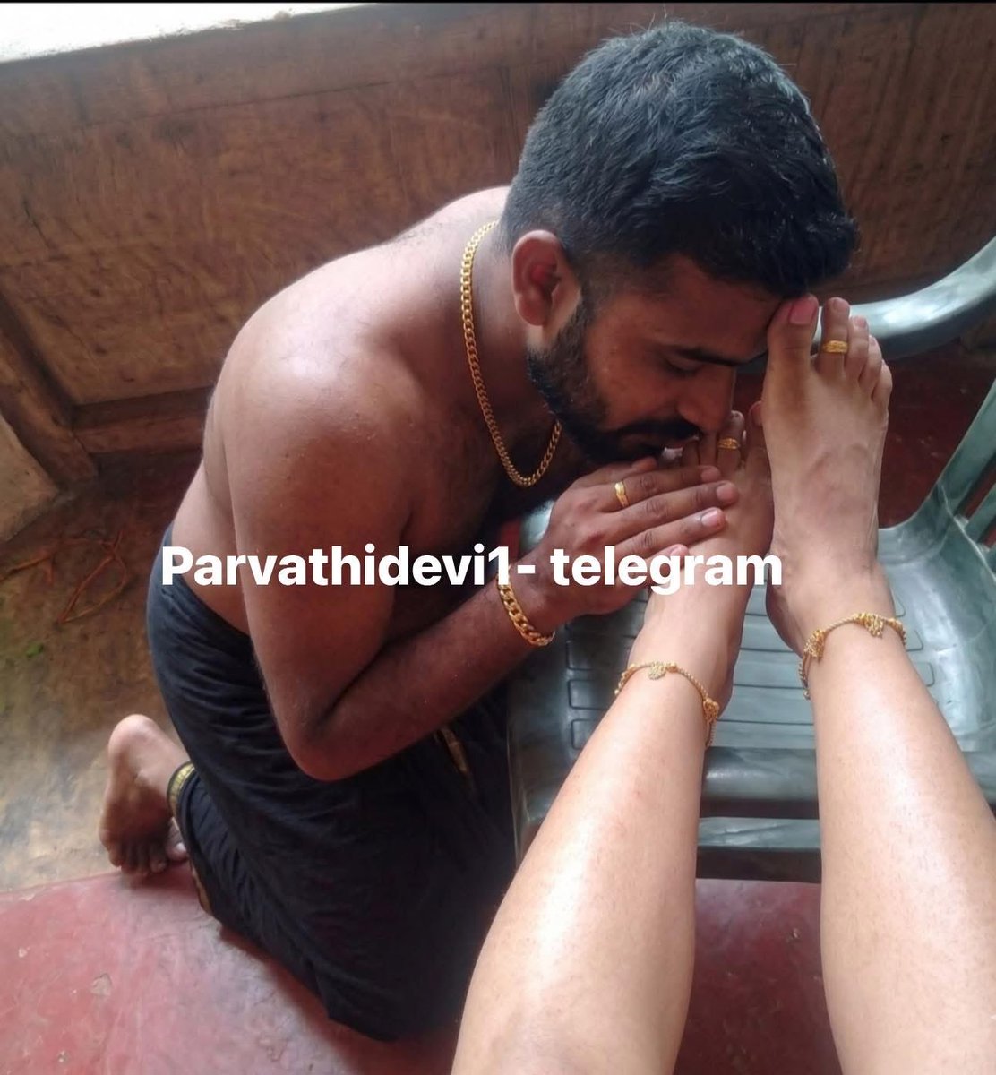 Indianfemdom223's tweet photo. https://t.co/OM1USvhhFI join for videos

@domparuqueen @paviqueenpavi @goddesspavithra @parvathidevi121 

#feet #femdom https://t.co/8xN35YpPc4