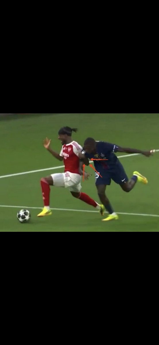 ryantegan's tweet photo. 100% PGMOL give this as a penalty to Arsenal. https://t.co/GMrSII7RQN